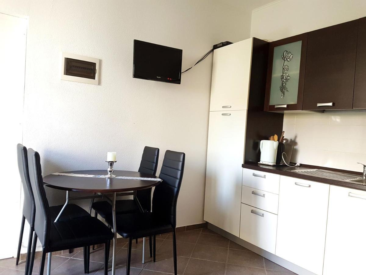 Apartments With A Parking Space Nin, Zadar - 13571 Extérieur photo